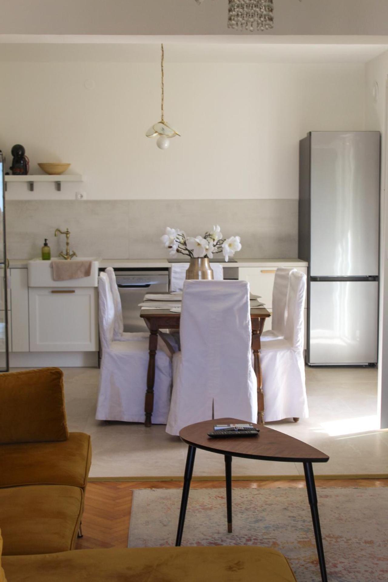 Apartment Michelin Примоштен Экстерьер фото